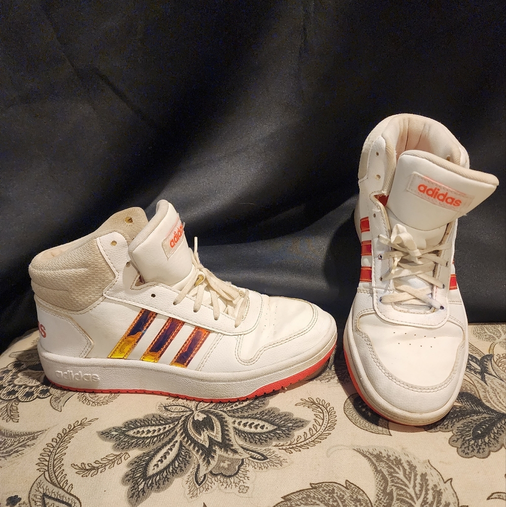 Adidas Sneakers